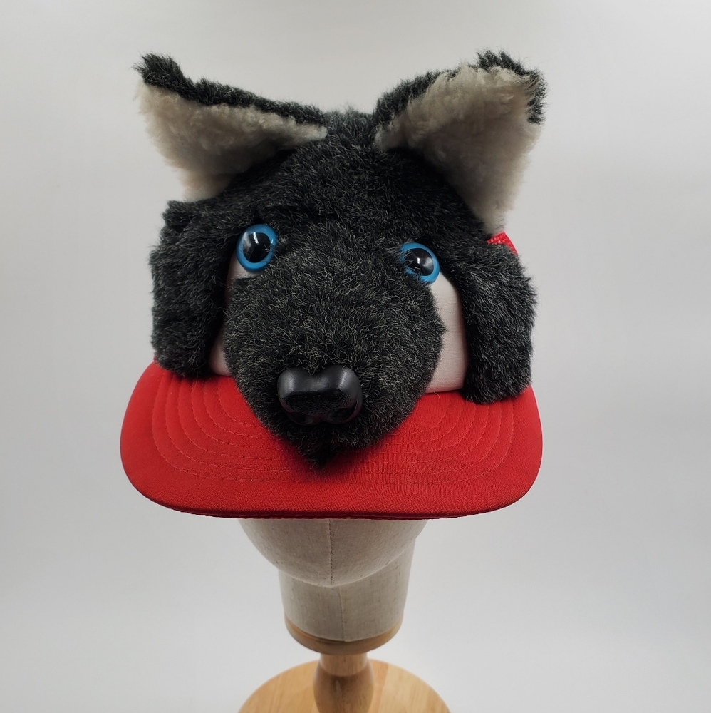 Plush Wolf 3 West Zoo Vinatage Snap Back Mesh Trucker Hat